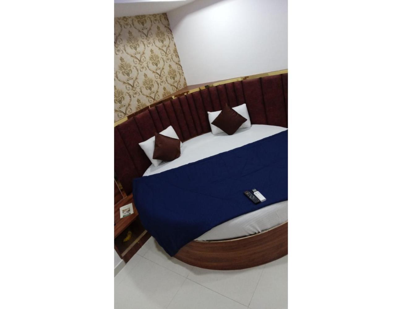 Hotel Paradise, Naroda Ahmadabad Zewnętrze zdjęcie