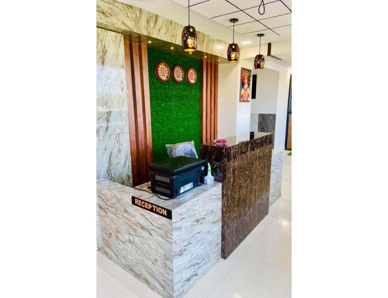 Hotel Paradise, Naroda Ahmadabad Zewnętrze zdjęcie